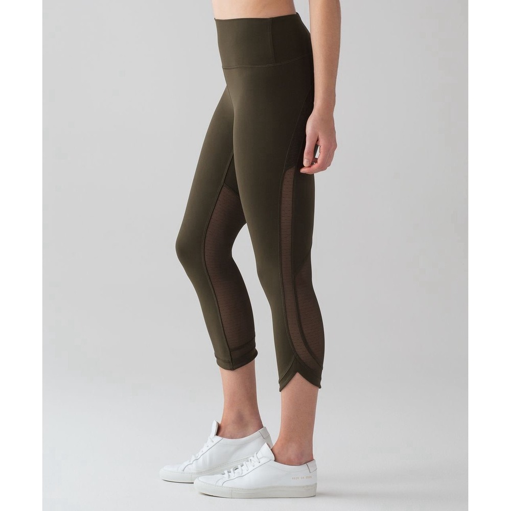 Lululemon Revitalize Crop (21") Dark Olive Women's Size 8